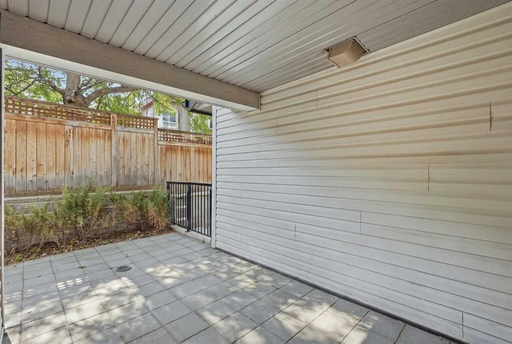 118-510 Edmonton Trail Ne, Calgary, AB - Outdoor With Deck Patio Veranda With Exterior
