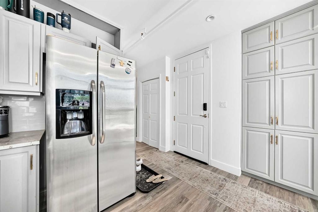 307-220 11 Avenue Se, Calgary, AB - Indoor