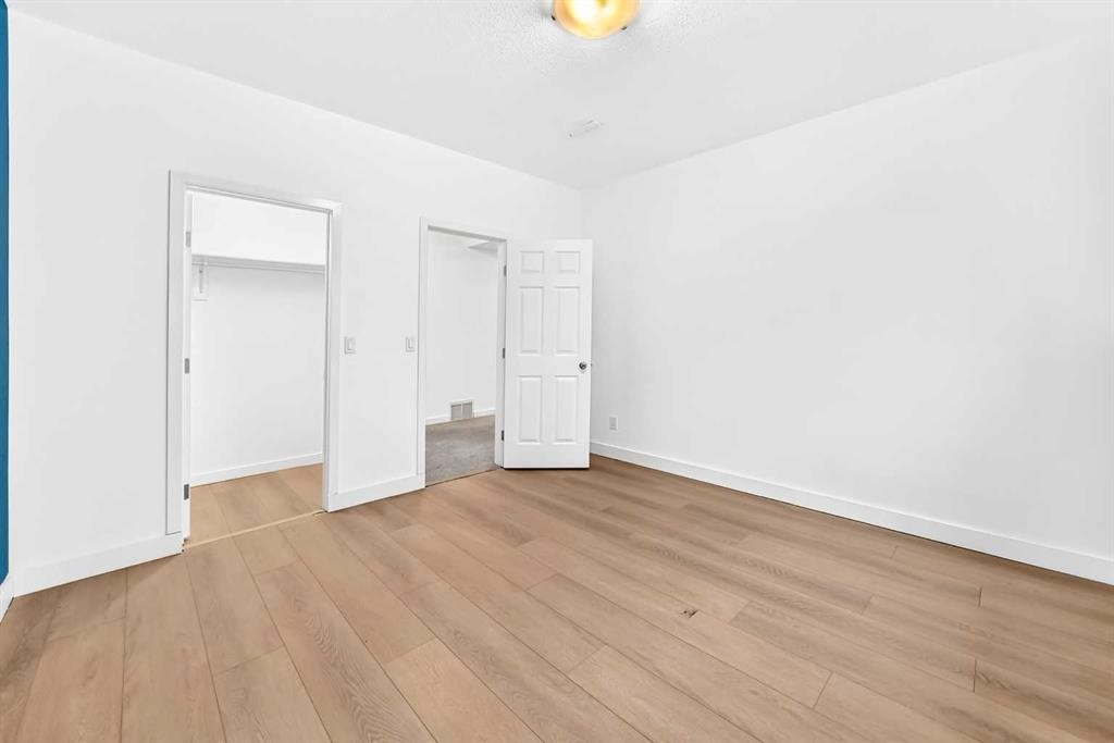 18 Julia Place, Didsbury, AB - Indoor Photo Showing Other Room
