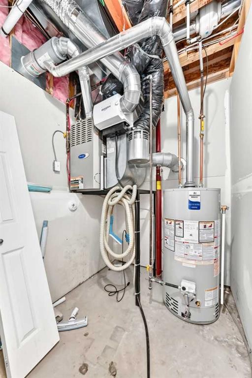 18 Julia Place, Didsbury, AB - Indoor Photo Showing Basement