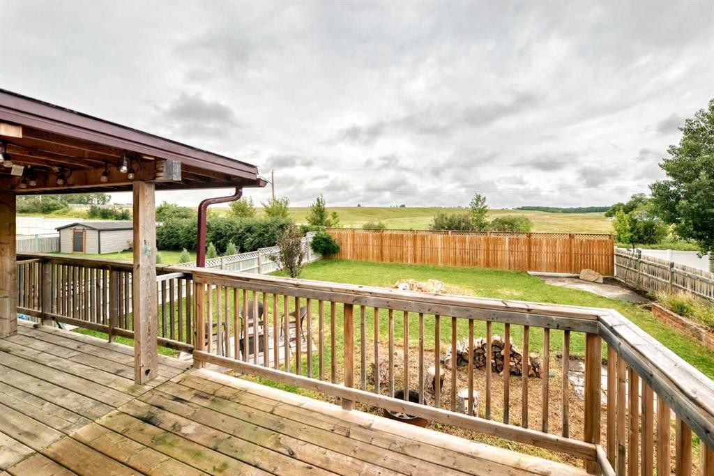 18 Julia Place, Didsbury, AB - Outdoor With Deck Patio Veranda