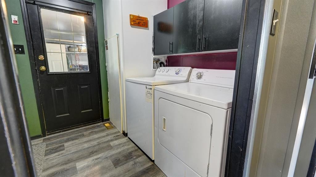 428 57 Avenue West, Claresholm, AB - Indoor Photo Showing Laundry Room
