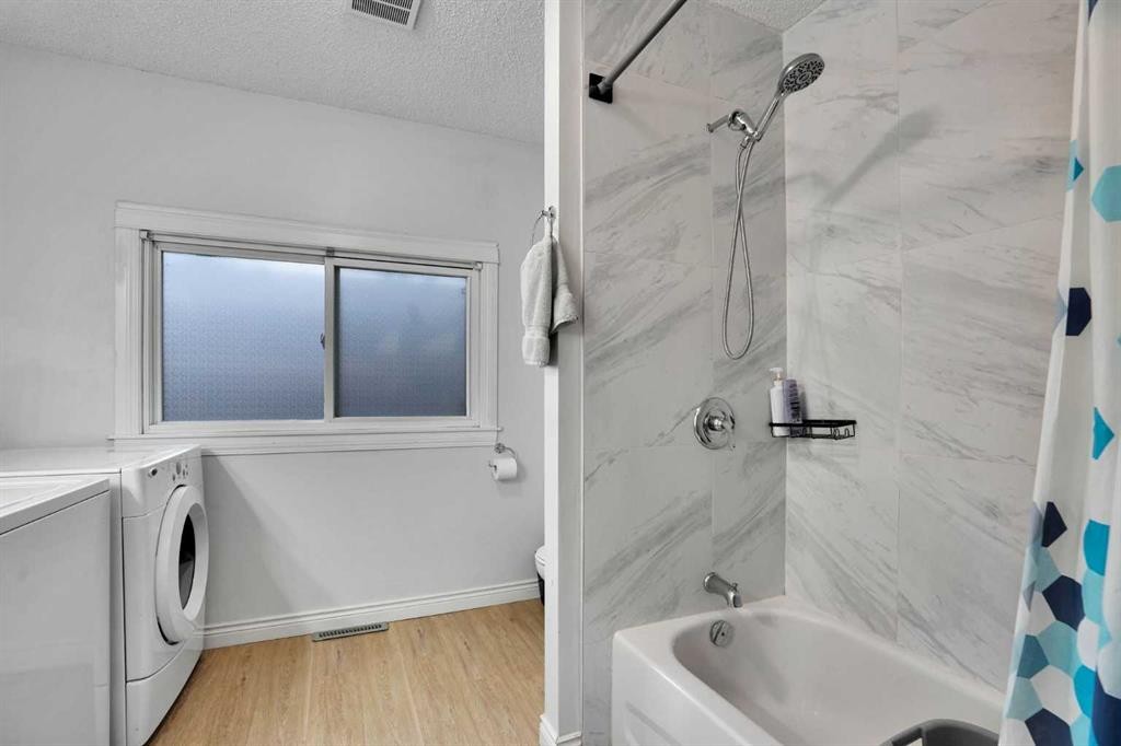 2003 62 Avenue Se, Calgary, AB - Indoor Photo Showing Laundry Room
