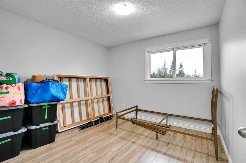 2003 62 Avenue Se, Calgary, AB - Indoor Photo Showing Other Room