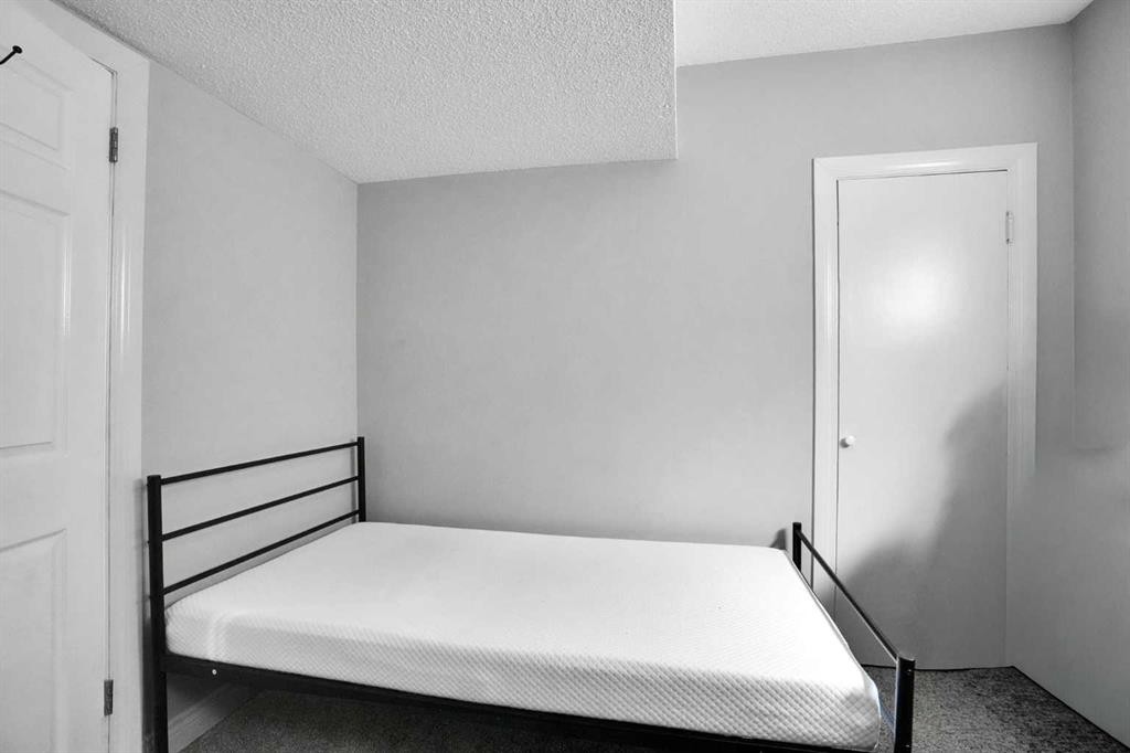 2003 62 Avenue Se, Calgary, AB - Indoor