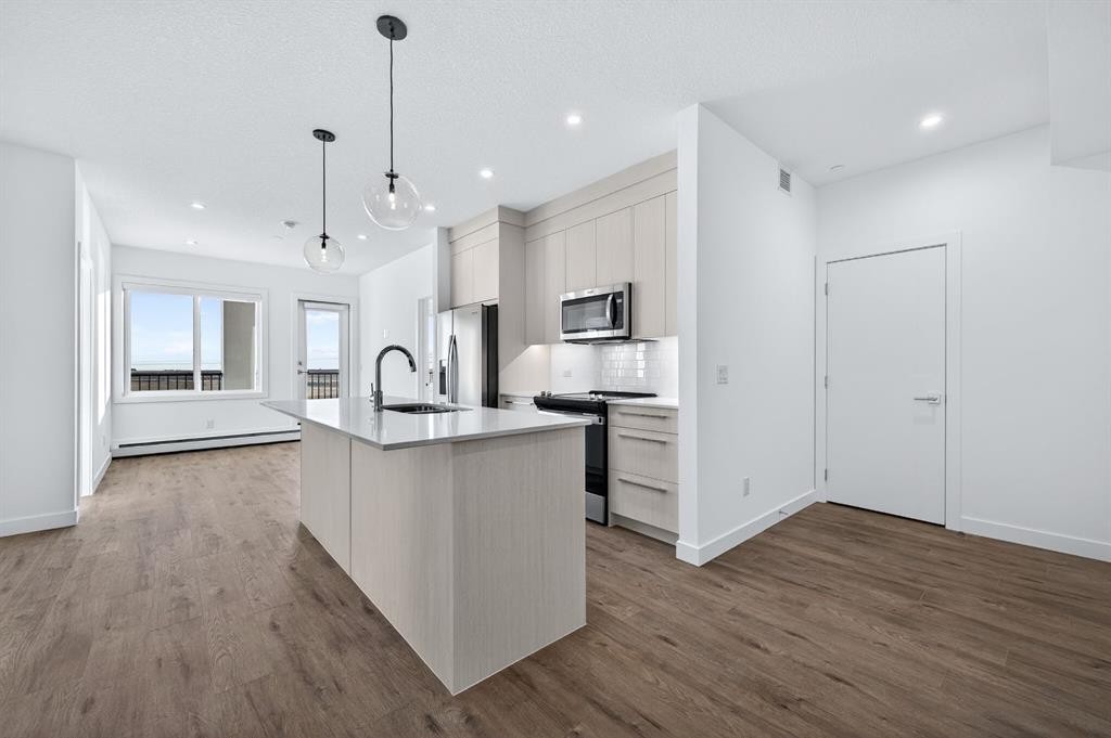 1305-44 Skyview Parkway Ne, Calgary, AB - Indoor Photo Showing Kitchen With Upgraded Kitchen