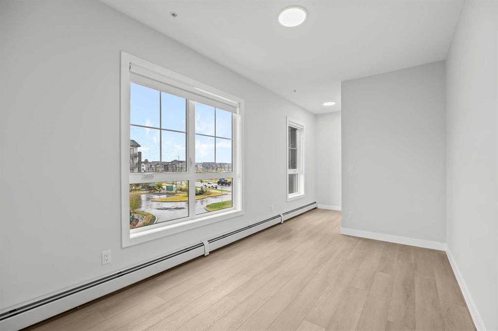3301-100 Banister Drive, Okotoks, AB - Indoor Photo Showing Other Room