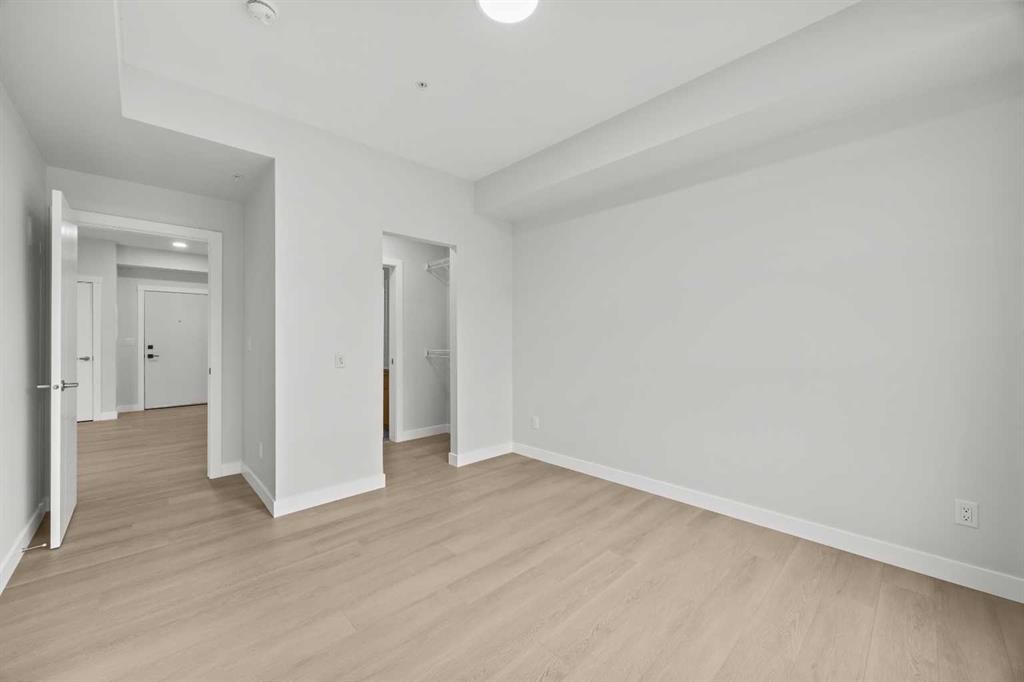 3301-100 Banister Drive, Okotoks, AB - Indoor Photo Showing Other Room