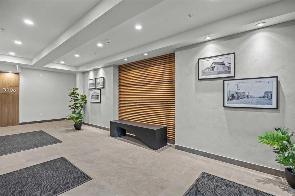 3301-100 Banister Drive, Okotoks, AB - Indoor Photo Showing Other Room