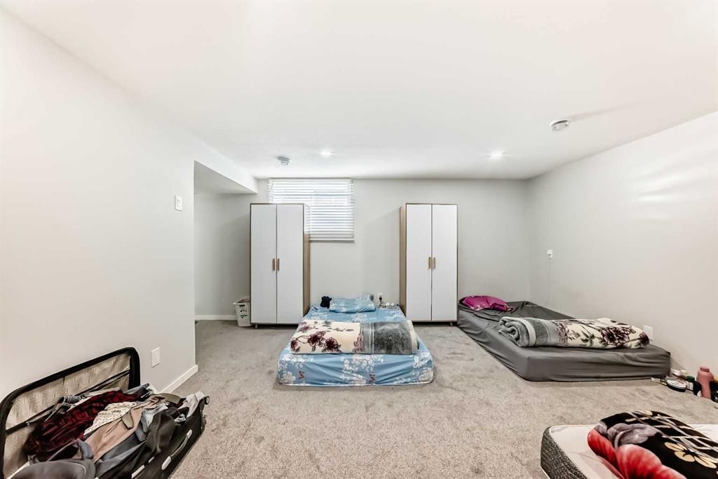 6840 4 Avenue Ne, Calgary, AB - Indoor