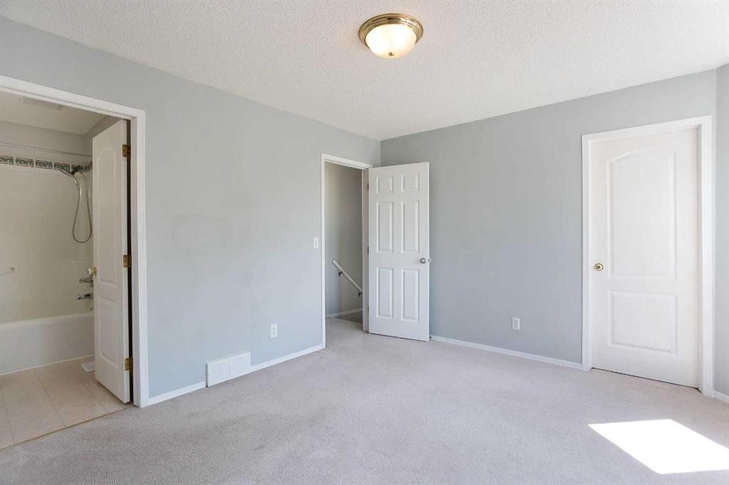 7269 Laguna Way Ne, Calgary, AB - Indoor