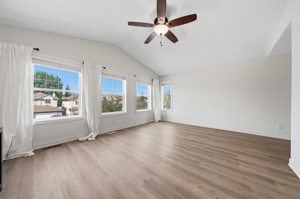 204 Eversyde Mews Sw, Calgary, AB - Indoor