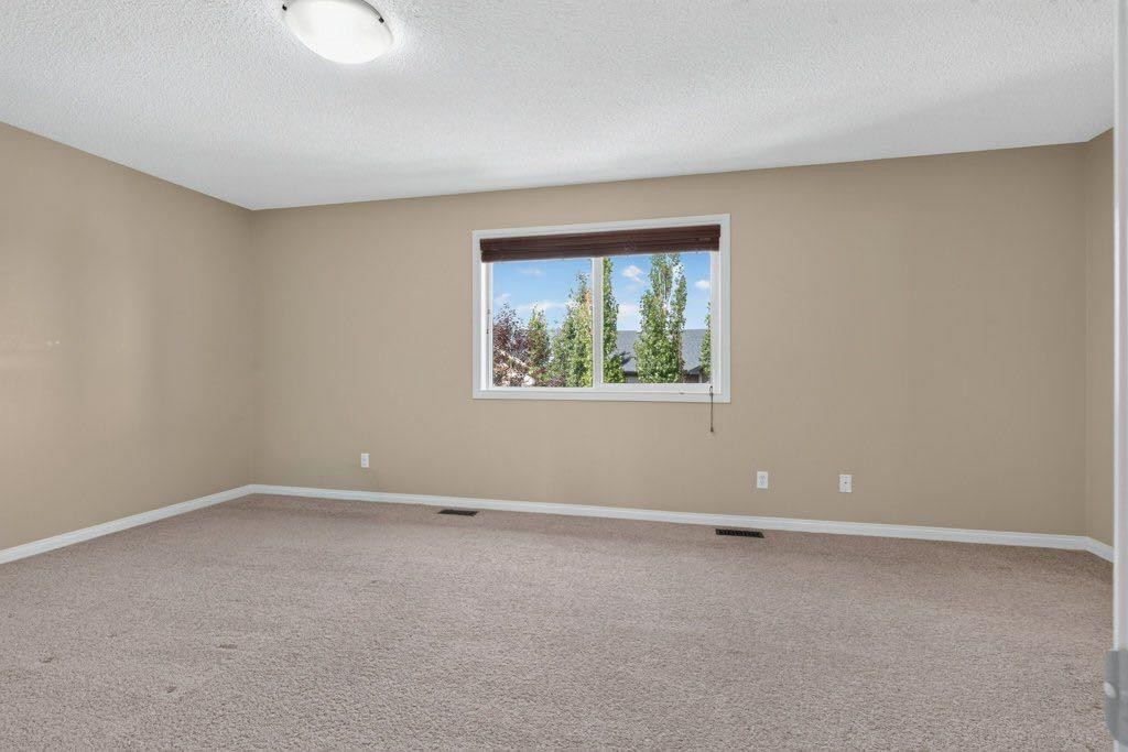164 Aspenmere Close, Chestermere, AB - Indoor Photo Showing Other Room