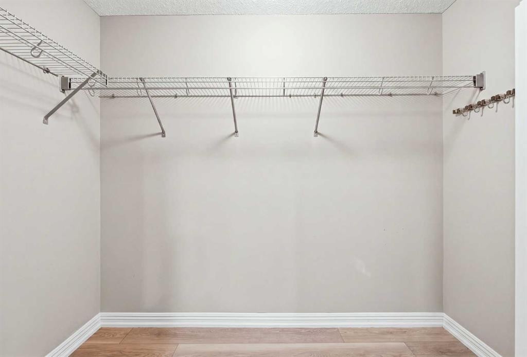 274 Autumn Circle Se, Calgary, AB - Indoor With Storage