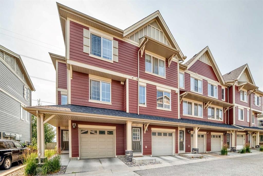 51 Evansview Gardens Nw, Calgary, AB - Outdoor With Deck Patio Veranda With Facade