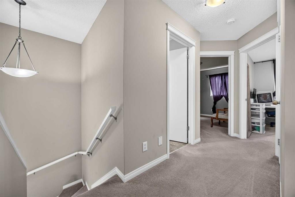 437 Tuscany Drive Nw, Calgary, AB - Indoor Photo Showing Other Room