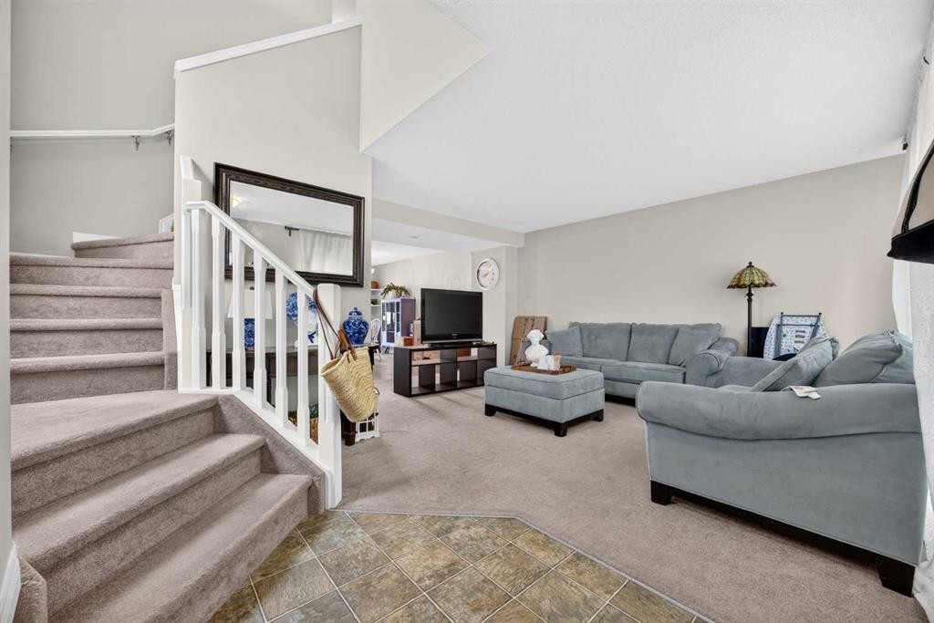 437 Tuscany Drive Nw, Calgary, AB - Indoor