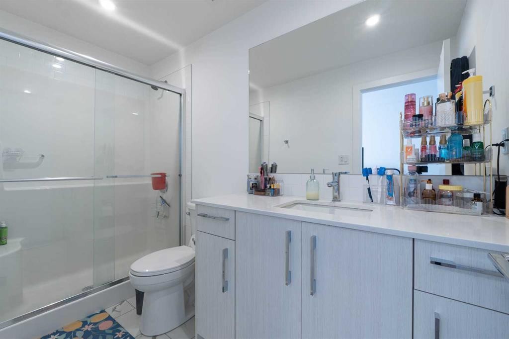 1207-681 Savanna Boulevard Ne, Calgary, AB - Indoor Photo Showing Bathroom
