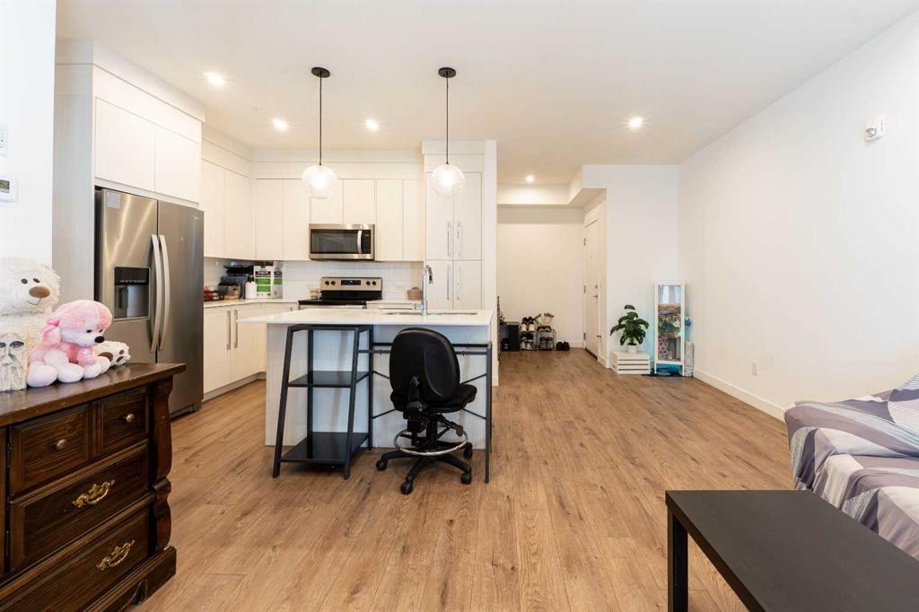 1207-681 Savanna Boulevard Ne, Calgary, AB - Indoor Photo Showing Kitchen