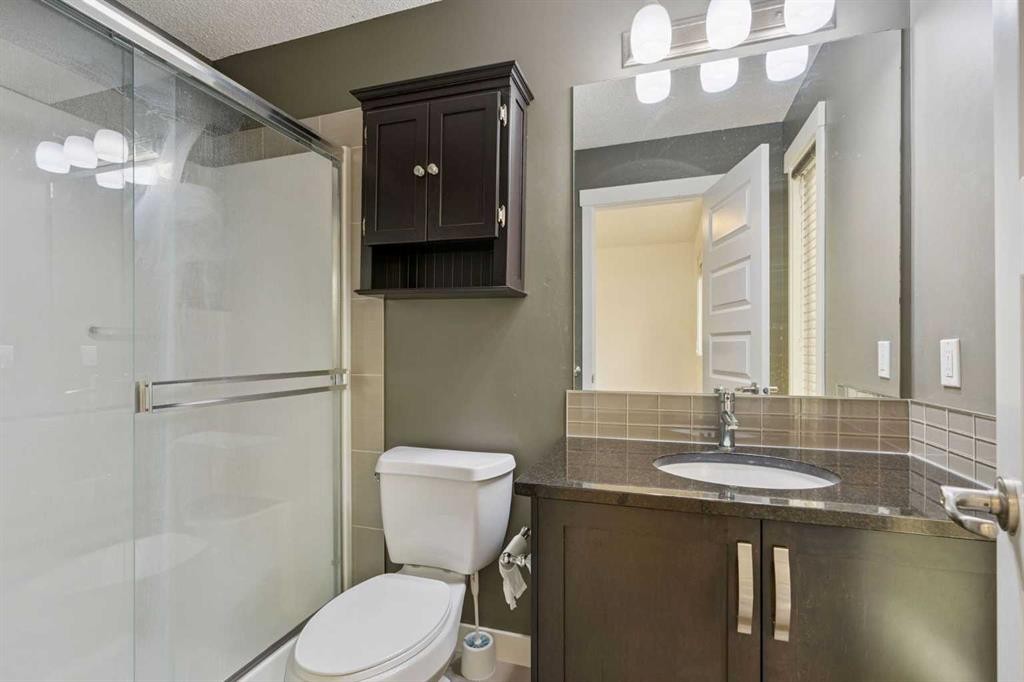 314 Covecreek Circle Ne, Calgary, AB - Indoor Photo Showing Bathroom