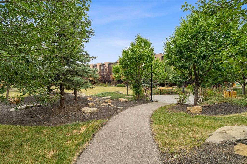 314 Covecreek Circle Ne, Calgary, AB - Outdoor