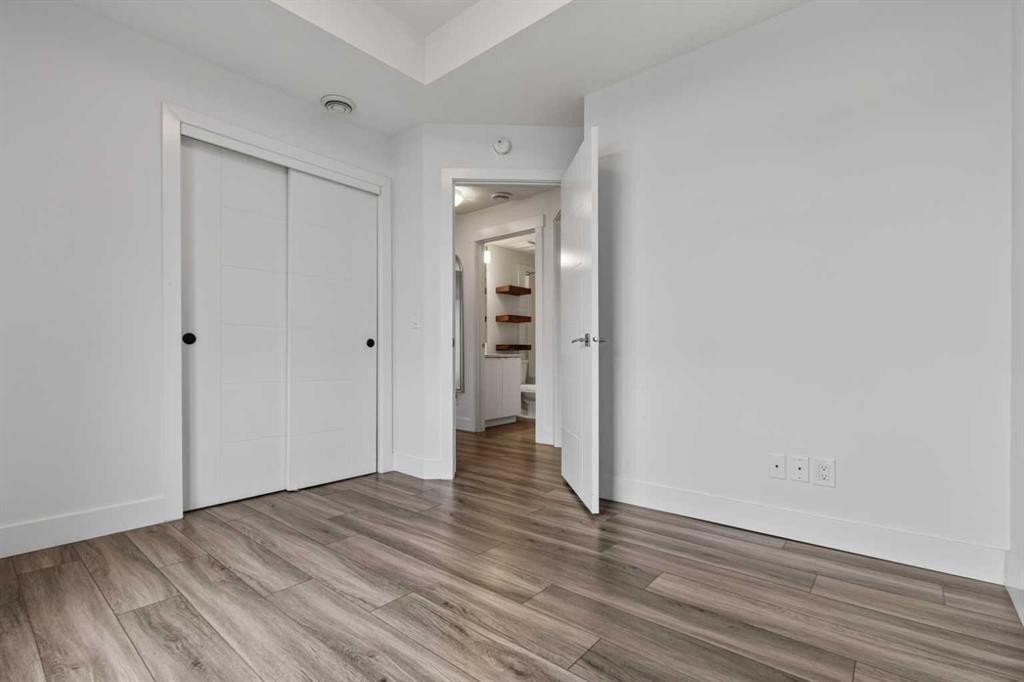 214 Seton Passage Se, Calgary, AB - Indoor Photo Showing Other Room
