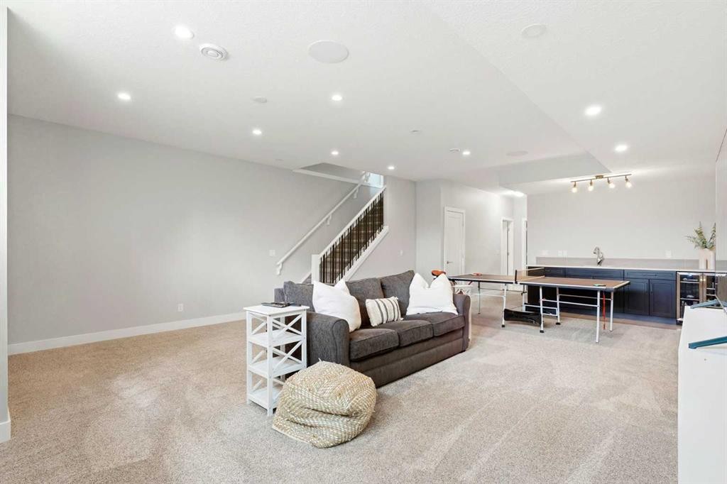 2014 6 Street Ne, Calgary, AB - Indoor