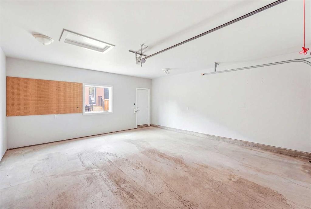 2014 6 Street Ne, Calgary, AB - Indoor
