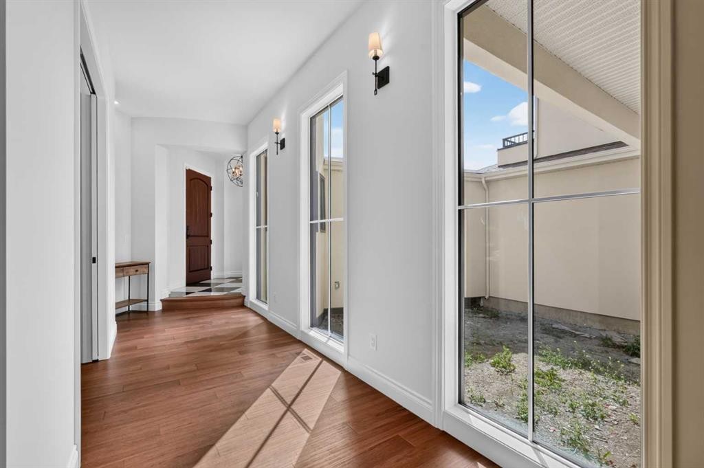 8 Spring Valley Lane Sw, Calgary, AB - Indoor Photo Showing Other Room