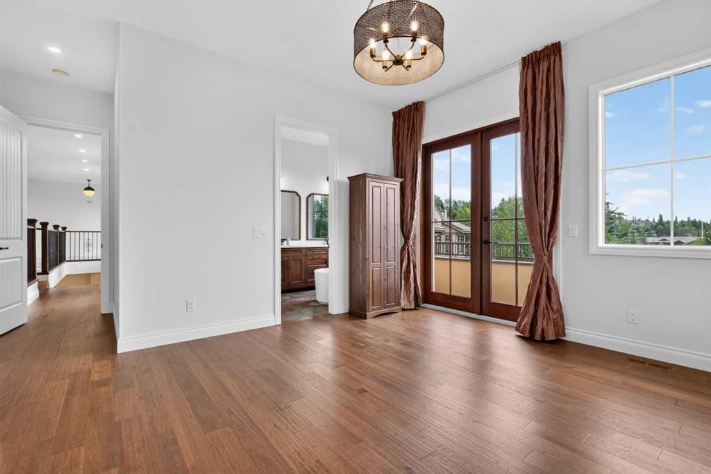 8 Spring Valley Lane Sw, Calgary, AB - Indoor