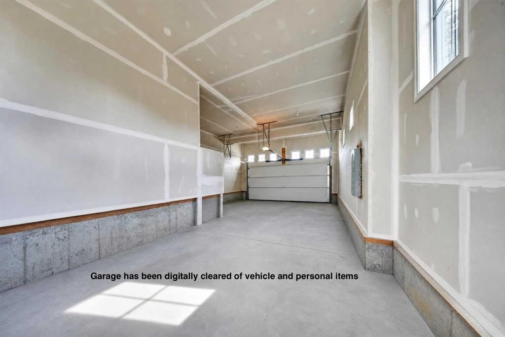 8 Spring Valley Lane Sw, Calgary, AB - Indoor Photo Showing Other Room