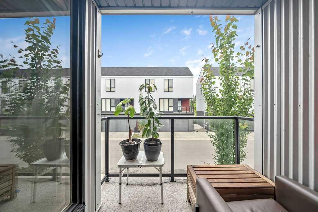 3541 69 Street Nw, Calgary, AB - Photo Showing Other Room