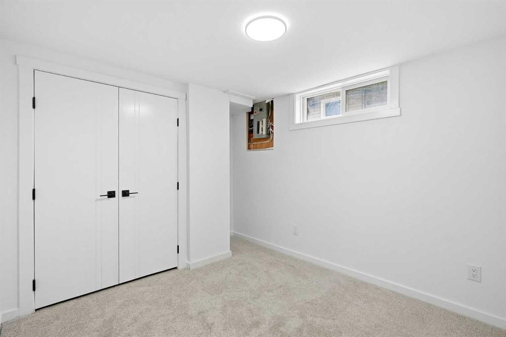 52 Penedo Place Se, Calgary, AB - Indoor Photo Showing Other Room