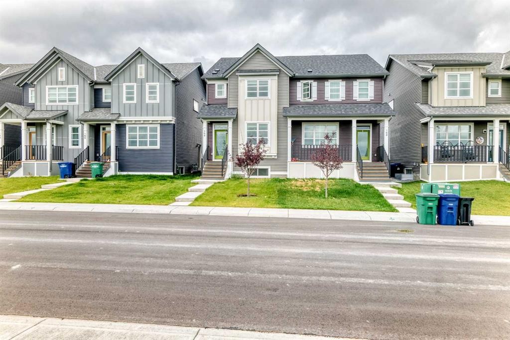 164 Langwell Common Se, Airdrie, AB - Outdoor With Facade