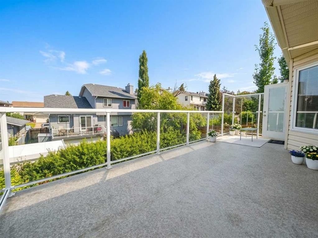 153 Hawkdale Circle Nw, Calgary, AB - Outdoor With Balcony