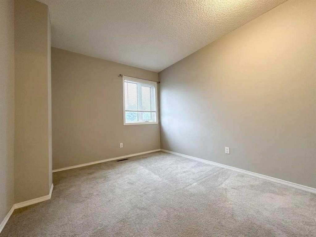 153 Hawkdale Circle Nw, Calgary, AB - Indoor Photo Showing Other Room