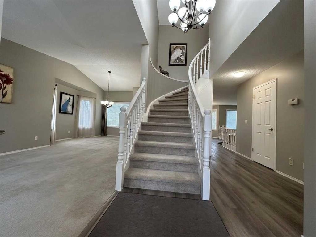 153 Hawkdale Circle Nw, Calgary, AB - Indoor Photo Showing Other Room