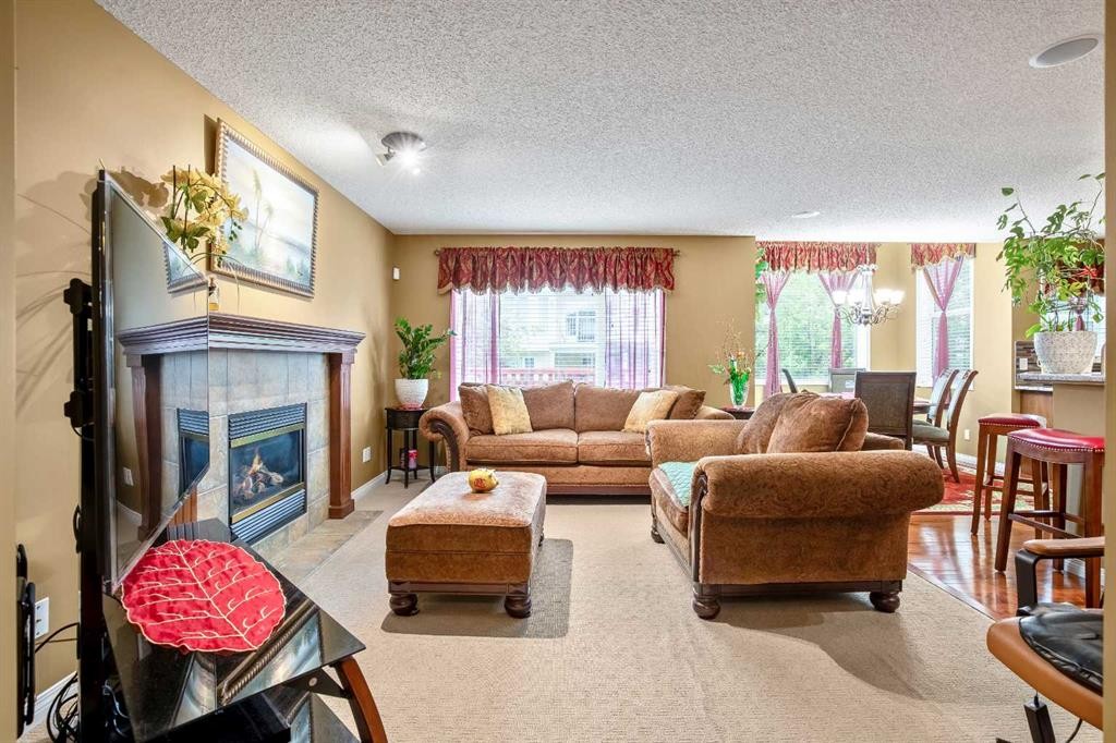 230 Shannon Square Sw, Calgary, AB