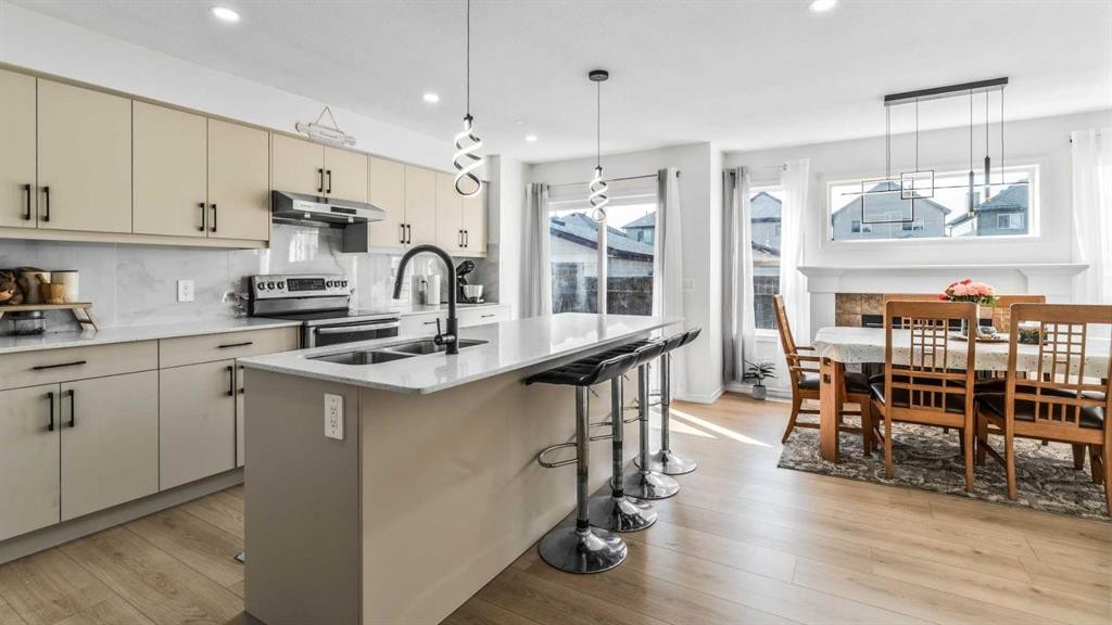 184 Saddlecrest Place Ne, Calgary, AB