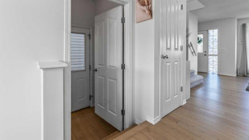 184 Saddlecrest Place Ne, Calgary, AB 