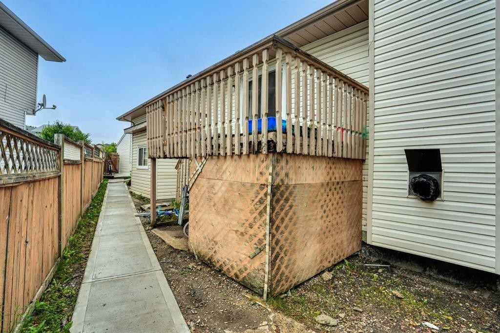 28 Martinridge Road Ne, Calgary, AB - Outdoor With Exterior