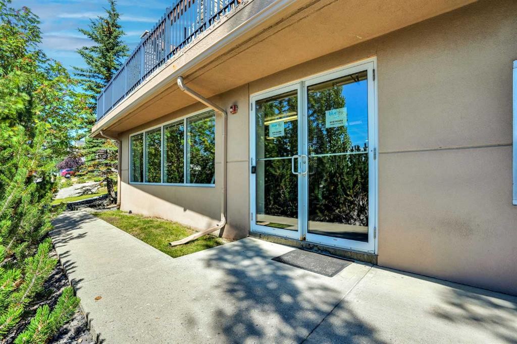 5-148 Rockyledge View Nw, Calgary, AB - Outdoor With Exterior