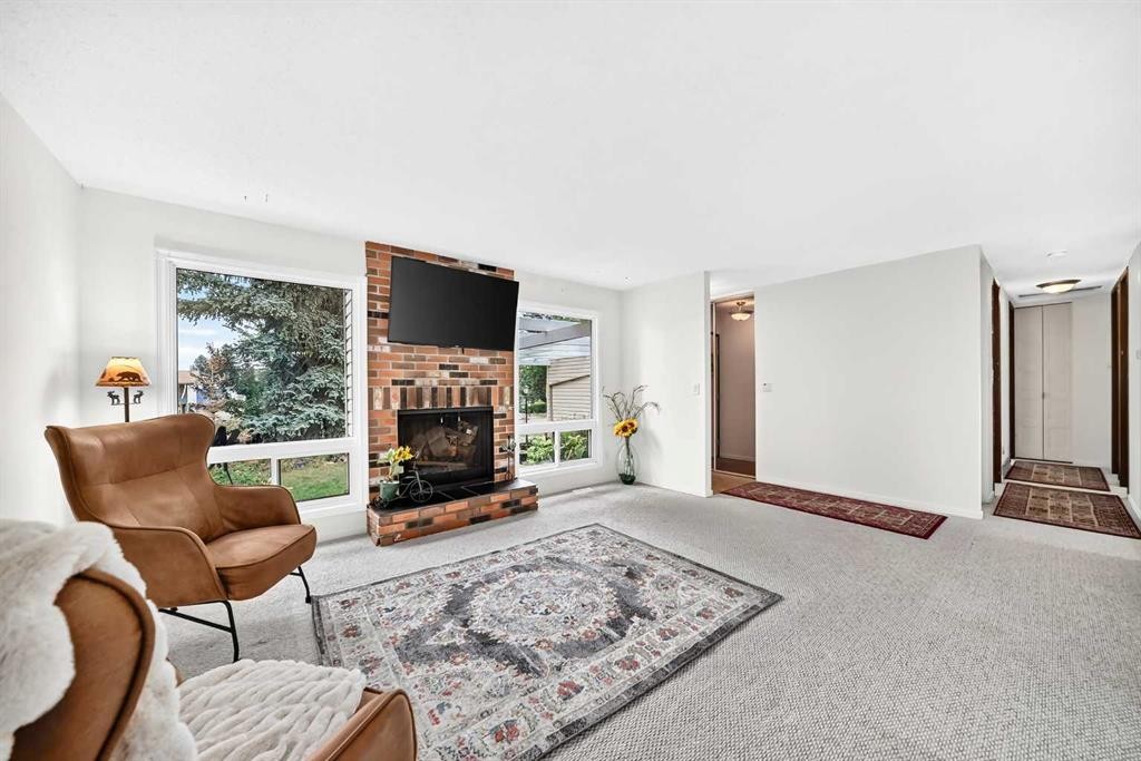 631 Brookpark Drive Sw, Calgary, AB