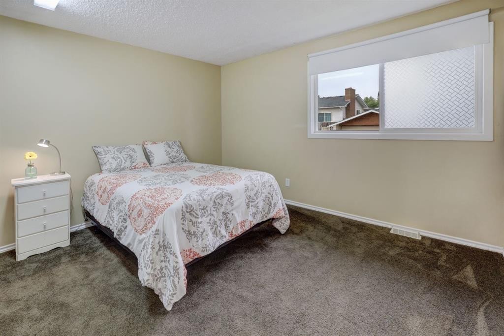 4325 58 Street Ne, Calgary, AB