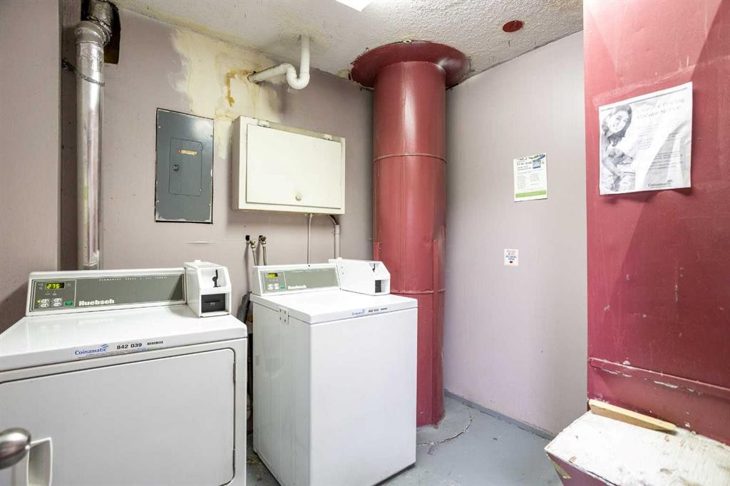 2D-515 17 Avenue Sw, Calgary, AB - Indoor Photo Showing Laundry Room