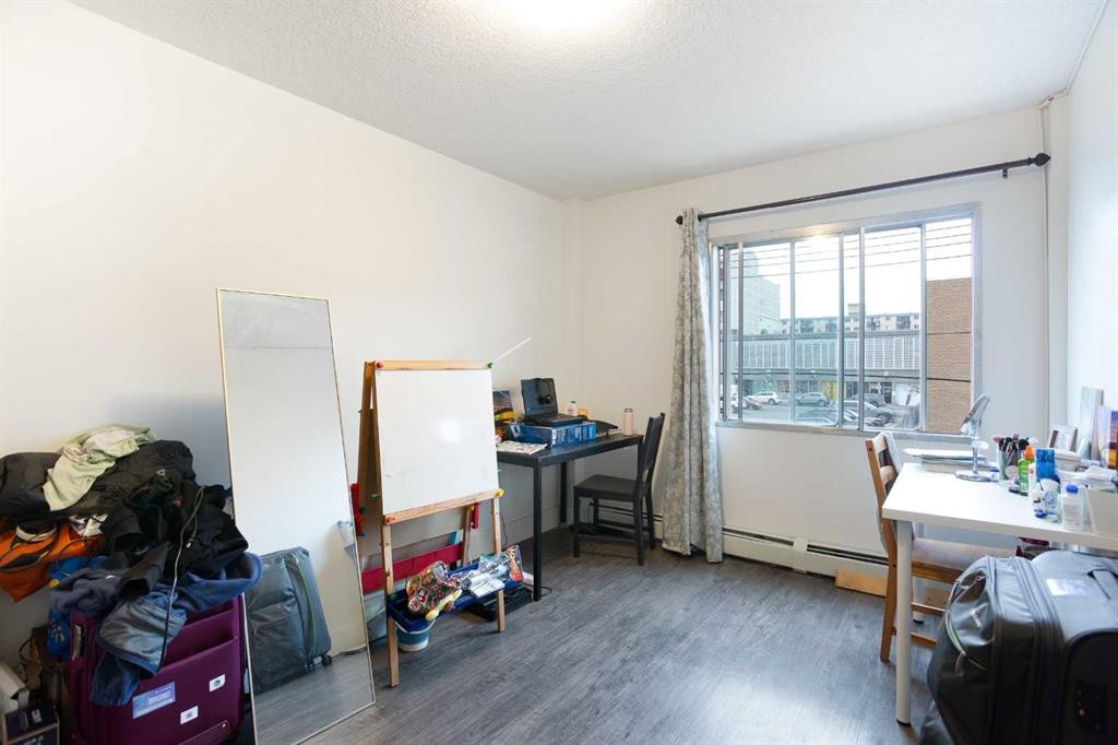 2C-515 17 Avenue Sw, Calgary, AB - Indoor Photo Showing Office