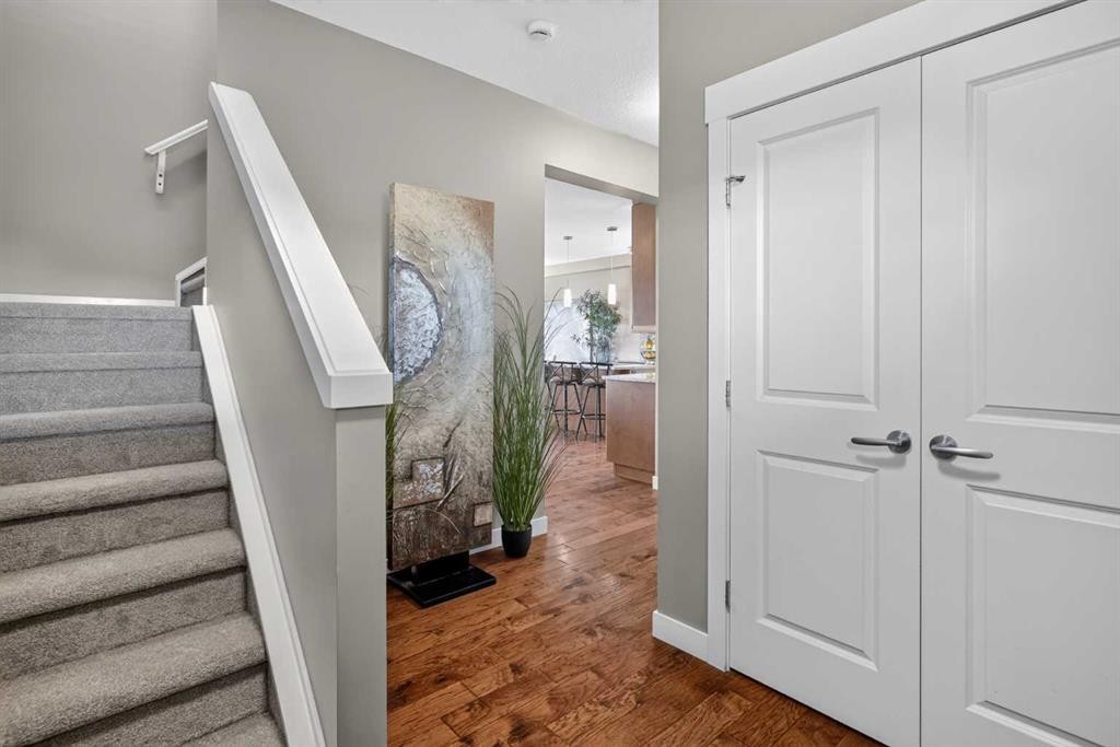 268 Rainbow Falls Green, Chestermere, AB - Indoor Photo Showing Other Room