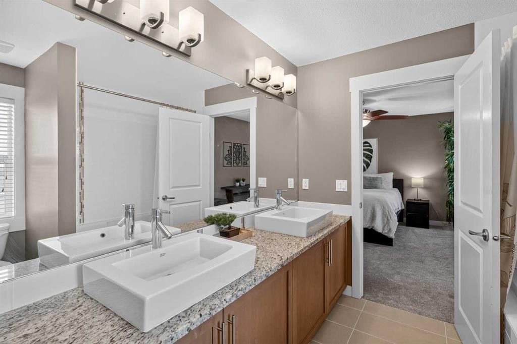 268 Rainbow Falls Green, Chestermere, AB - Indoor Photo Showing Bathroom