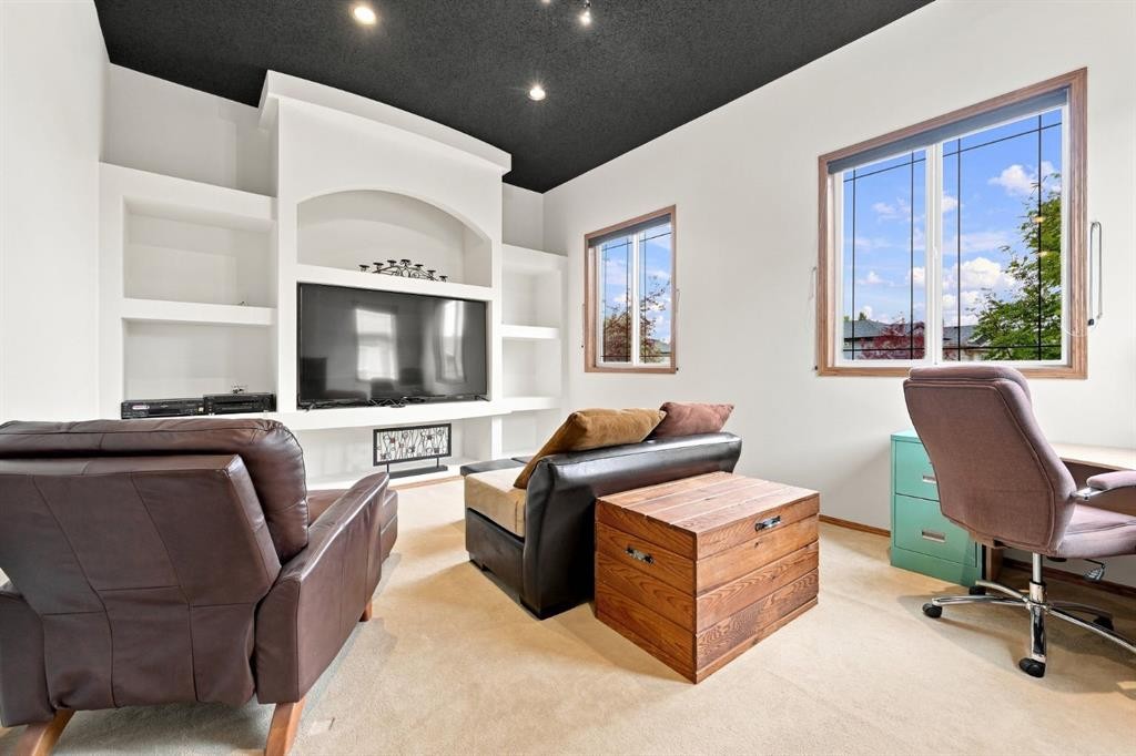 32 Tuscany Ravine Crescent Nw, Calgary, AB - Indoor