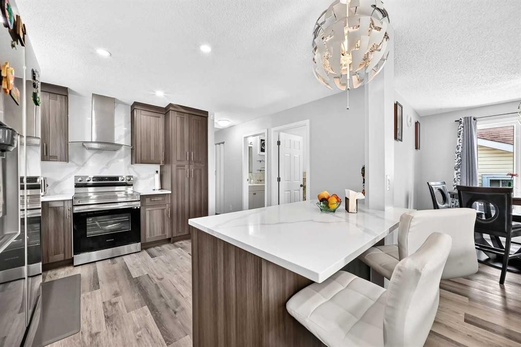 76 Aberfoyle Close Ne, Calgary, AB - Indoor